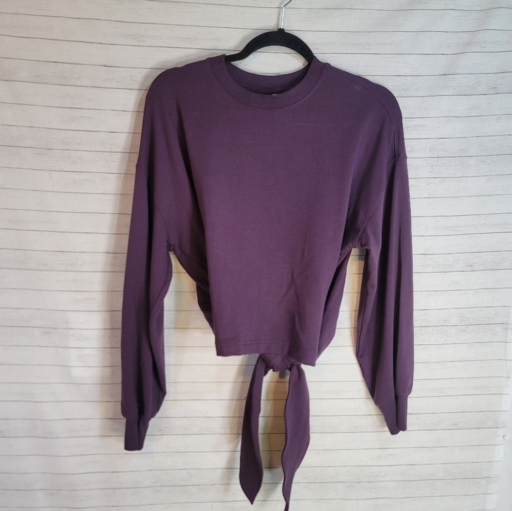 ATHLETA YOGA TIE BACK SWEATSHIRT IN AGATE PURPLE, SZ SMALL - Picture 2 of 9